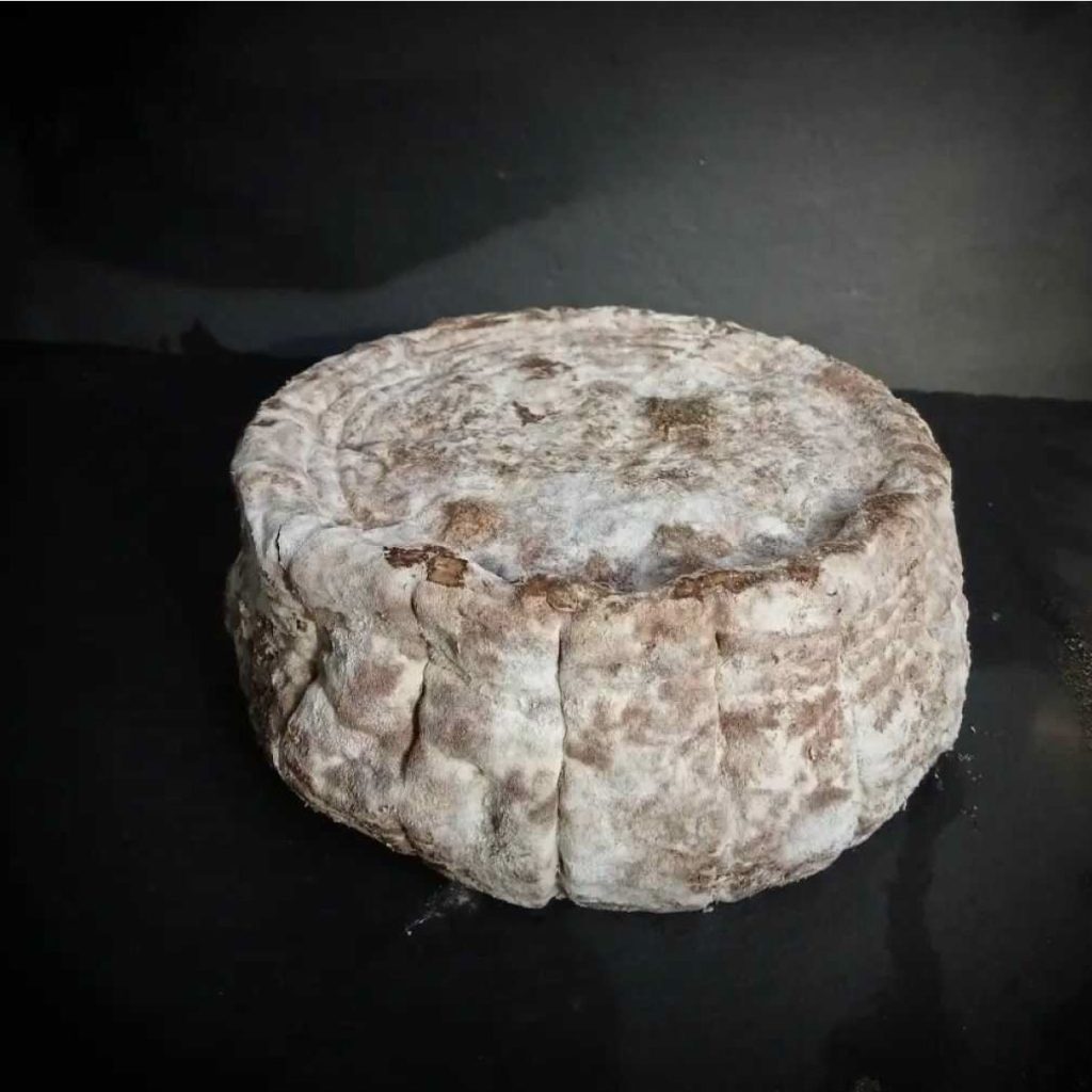Queso-semicurado-de-oveja-graande